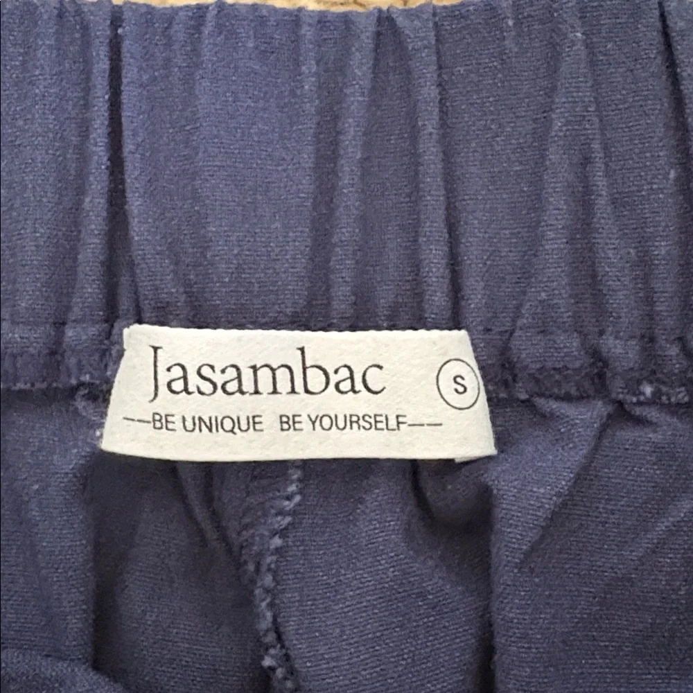 Size Small Women’s Navy Pants - Picture 4 of 8